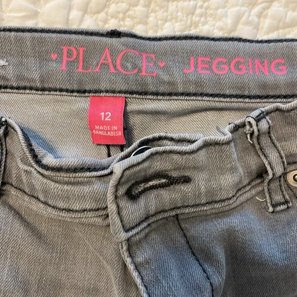 The children’s Place size 12 gray jagging jeans
